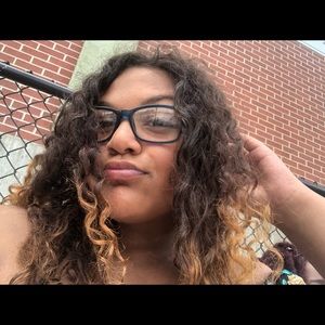 Meet your Posher, Juliet